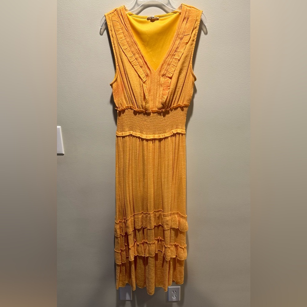 Long yellow dress
